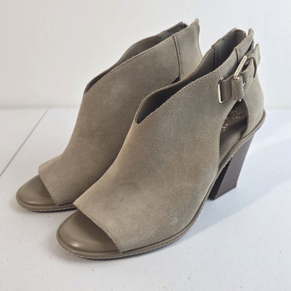 Vince Camuto Fareena Cutout Block Heel Bootie Women's Tortilla Size US9M EU40